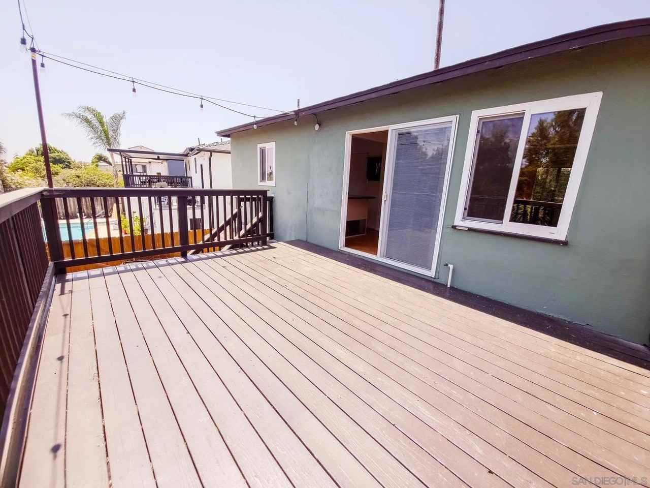 4635 Virginia Ave - Photo 7 of 26