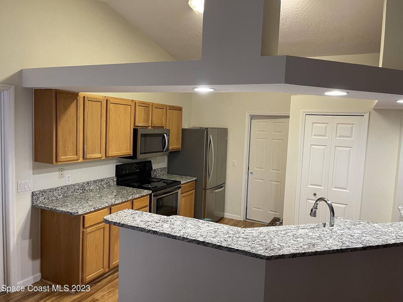 1738 Loquat Ct Nw - Photo 3 of 28