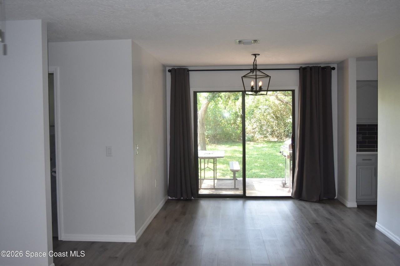 364 Brookedge St Ne - Photo 3 of 25