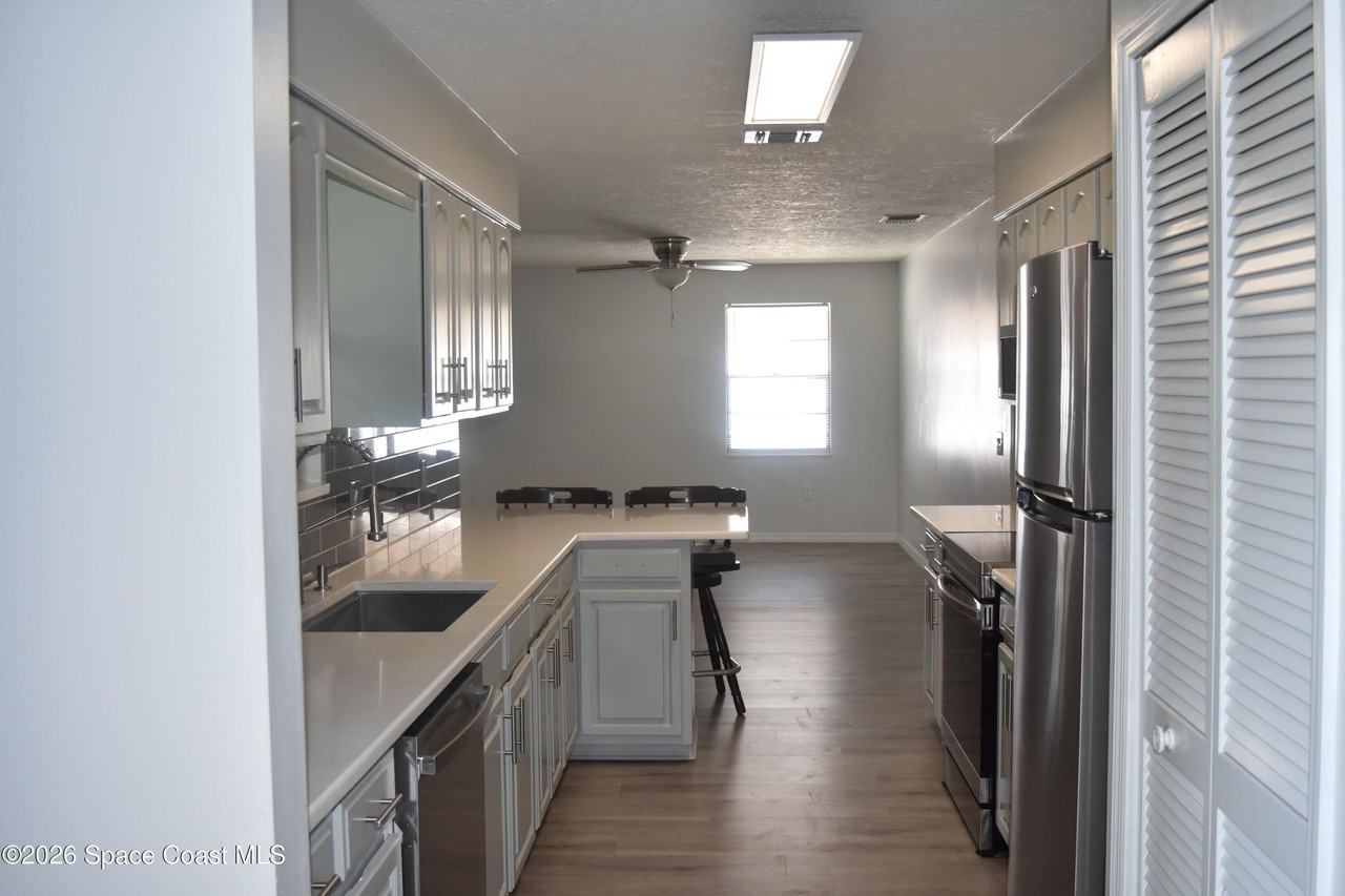 364 Brookedge St Ne - Photo 5 of 25