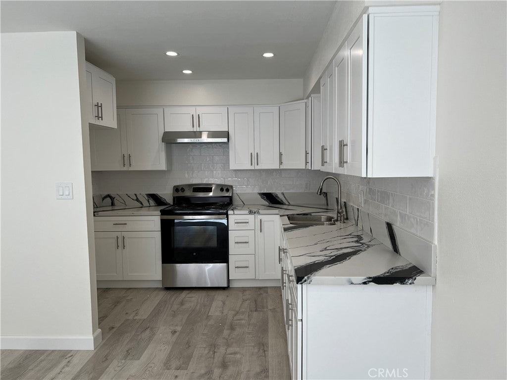 12314 Breezewood Dr - Photo 2 of 30