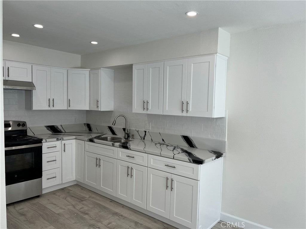 12314 Breezewood Dr - Photo 3 of 30