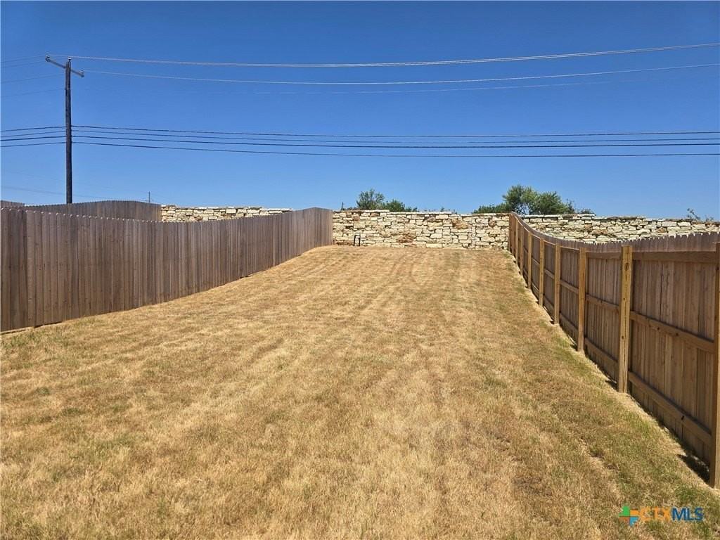 3809 American Elm Dr #B - Photo 2 of 2
