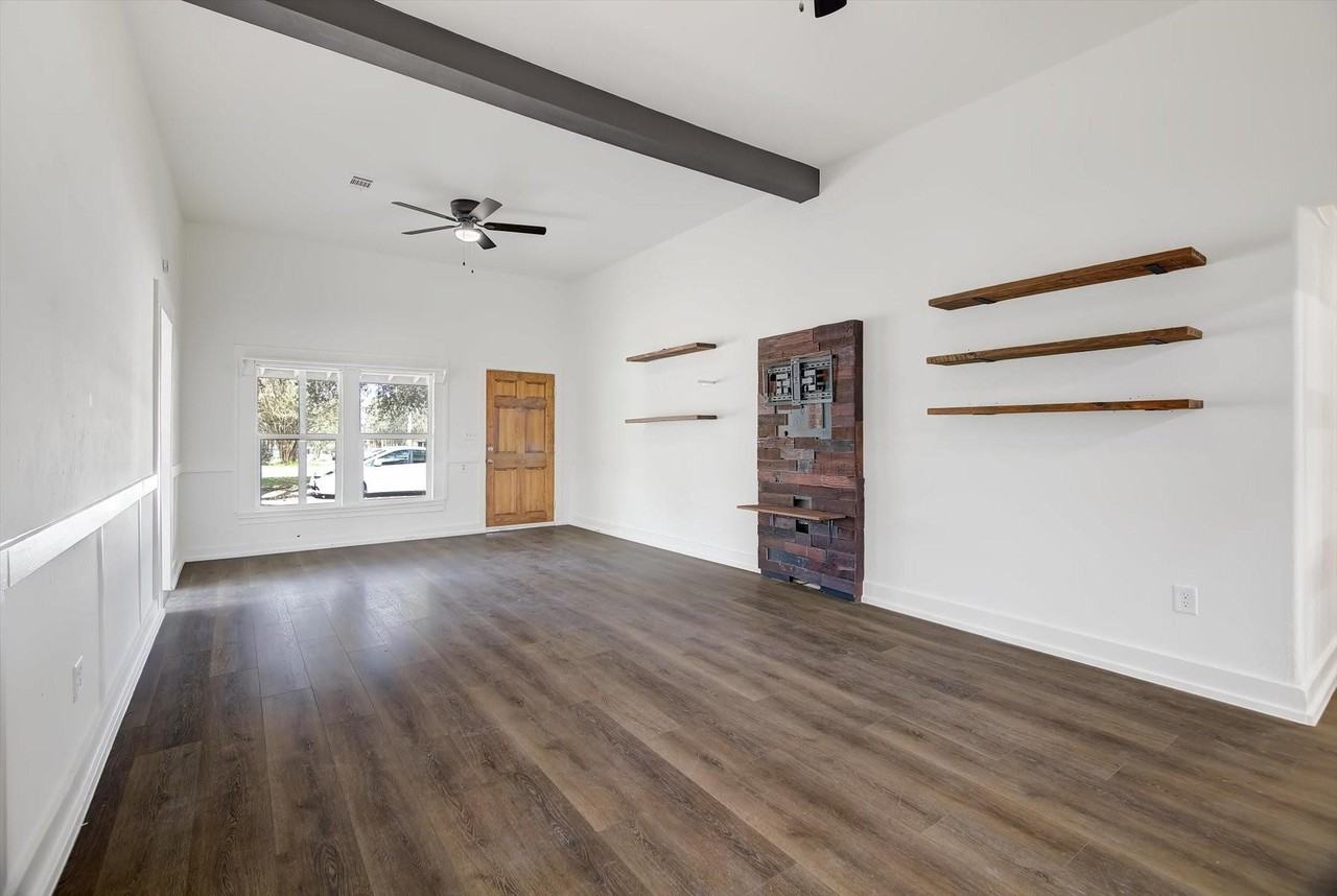 158 7th St - Photo 2 of 40