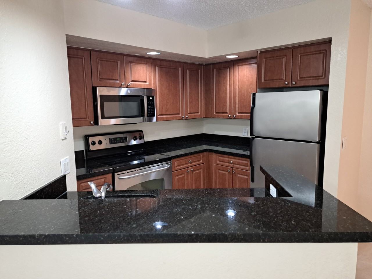3470 Pinewalk Dr N - Photo 7 of 24