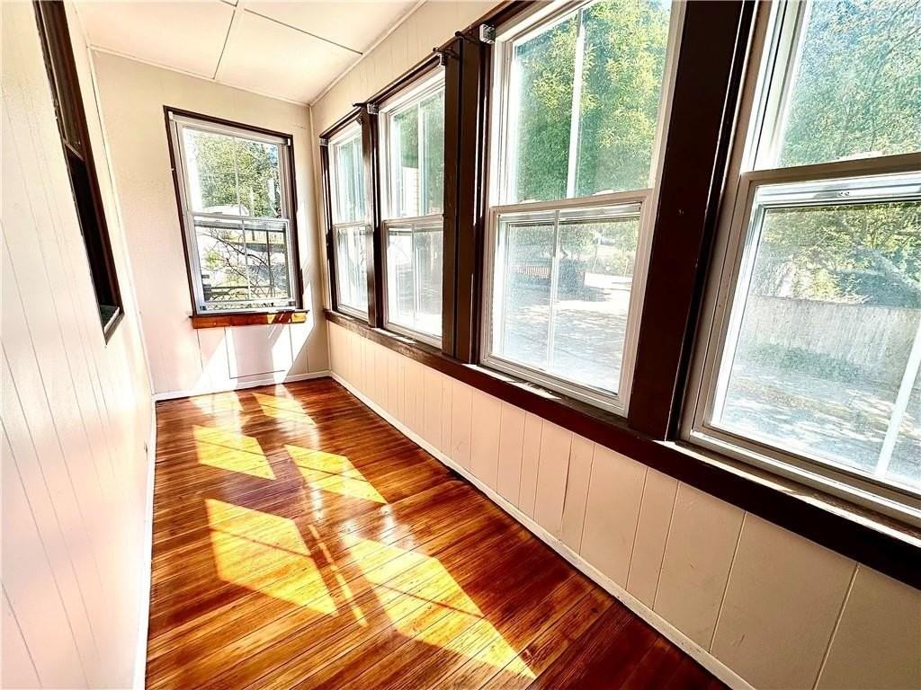 60 Dixon St - Photo 2 of 11