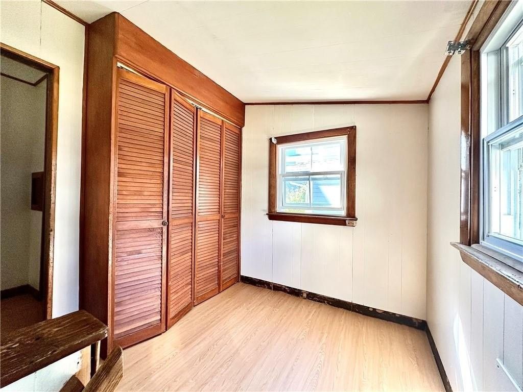 60 Dixon St - Photo 3 of 11