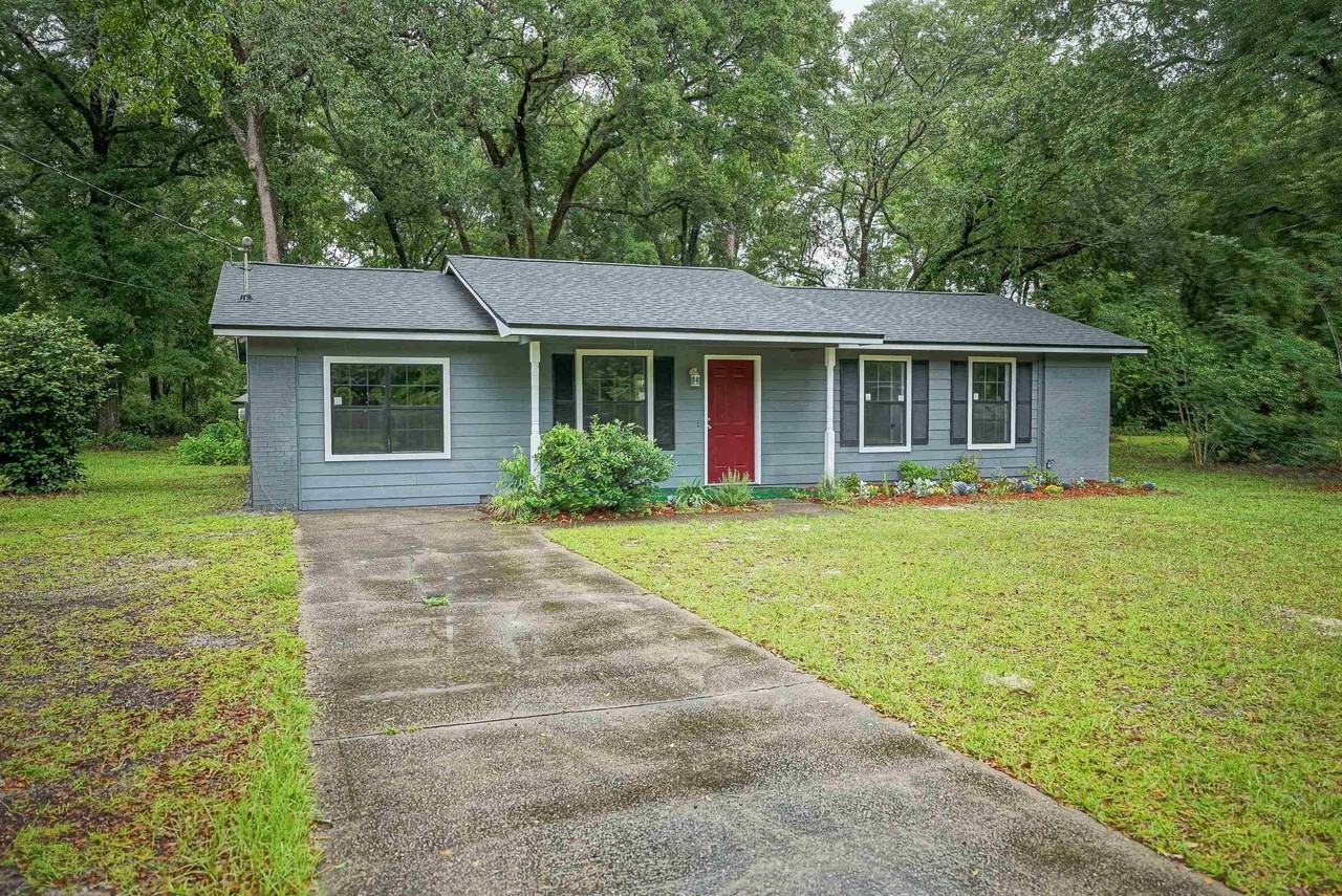 8407 Lenova Ln - Photo 3 of 38