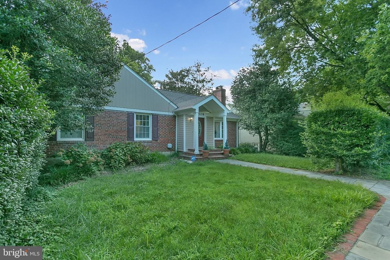 2108 48th St Nw - Photo 2 of 41
