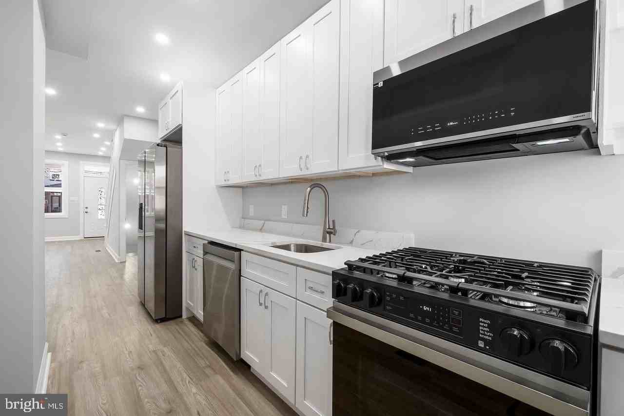 1209 Shepherd St Nw - Photo 4 of 13