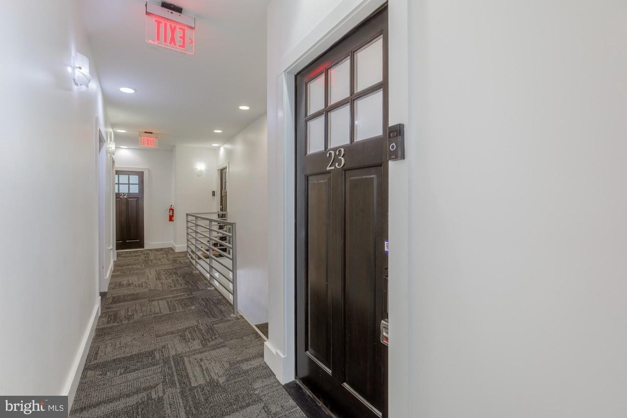 1409 G St Ne #23 - Photo 2 of 18