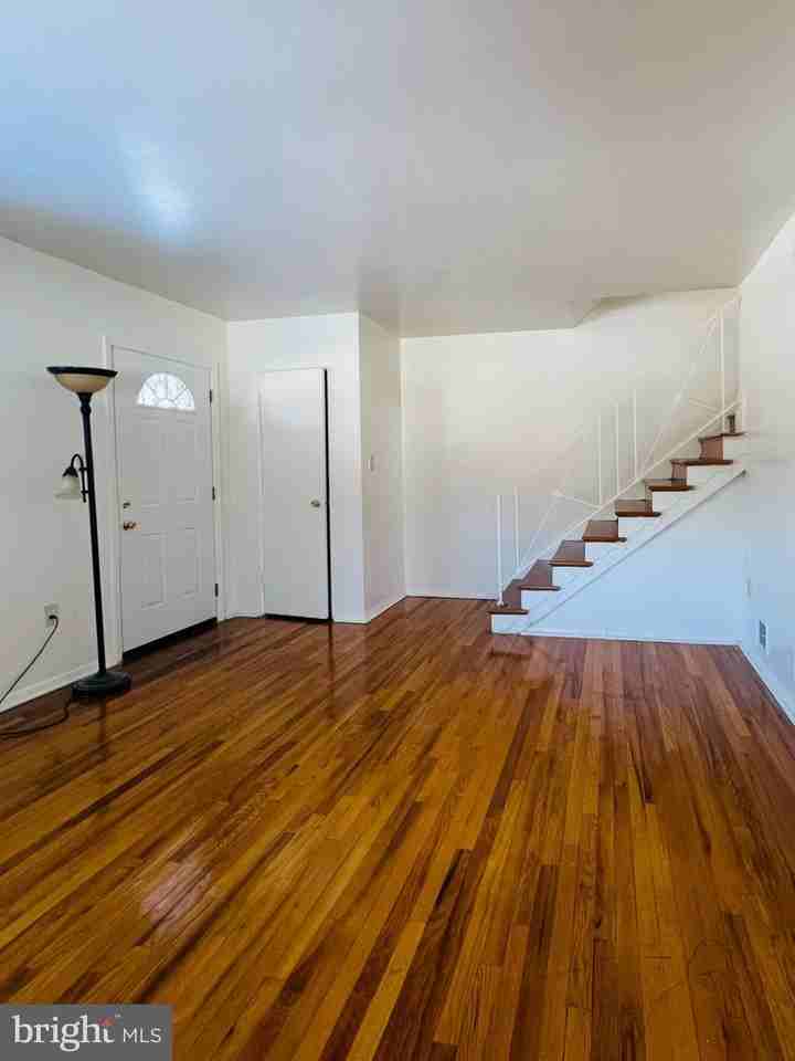 4901 Fitch Pl Ne - Photo 2 of 31