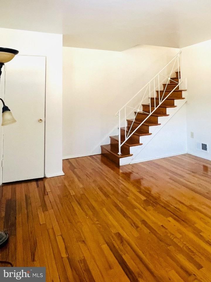 4901 Fitch Pl Ne - Photo 4 of 31