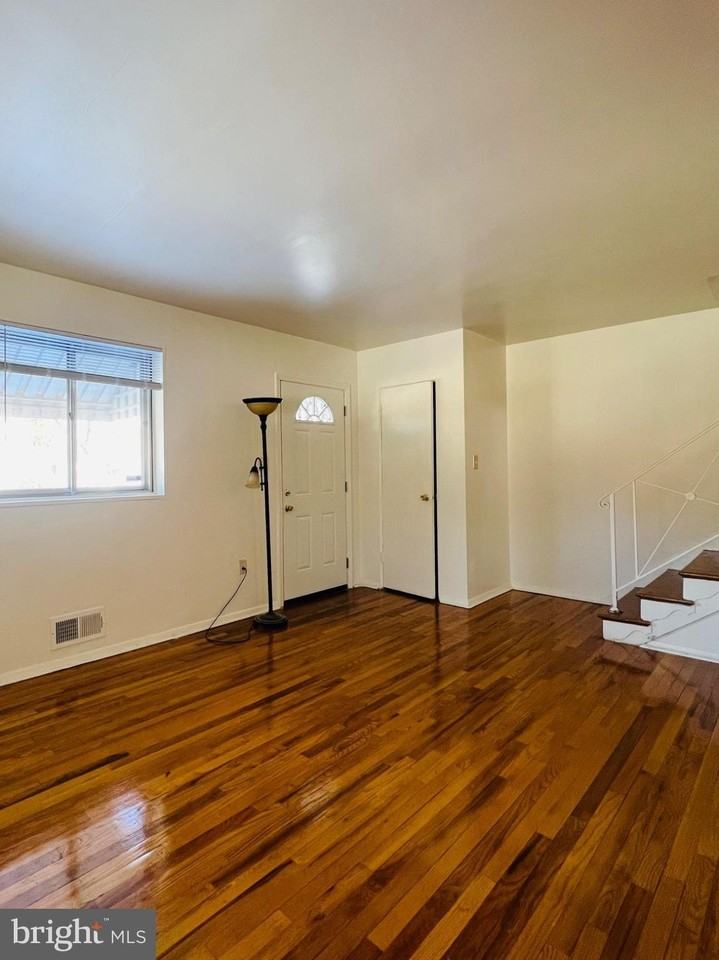 4901 Fitch Pl Ne - Photo 6 of 31