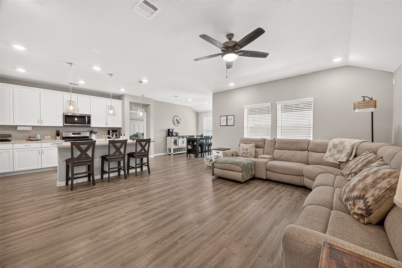12707 Gabrial Dr - Photo 7 of 25