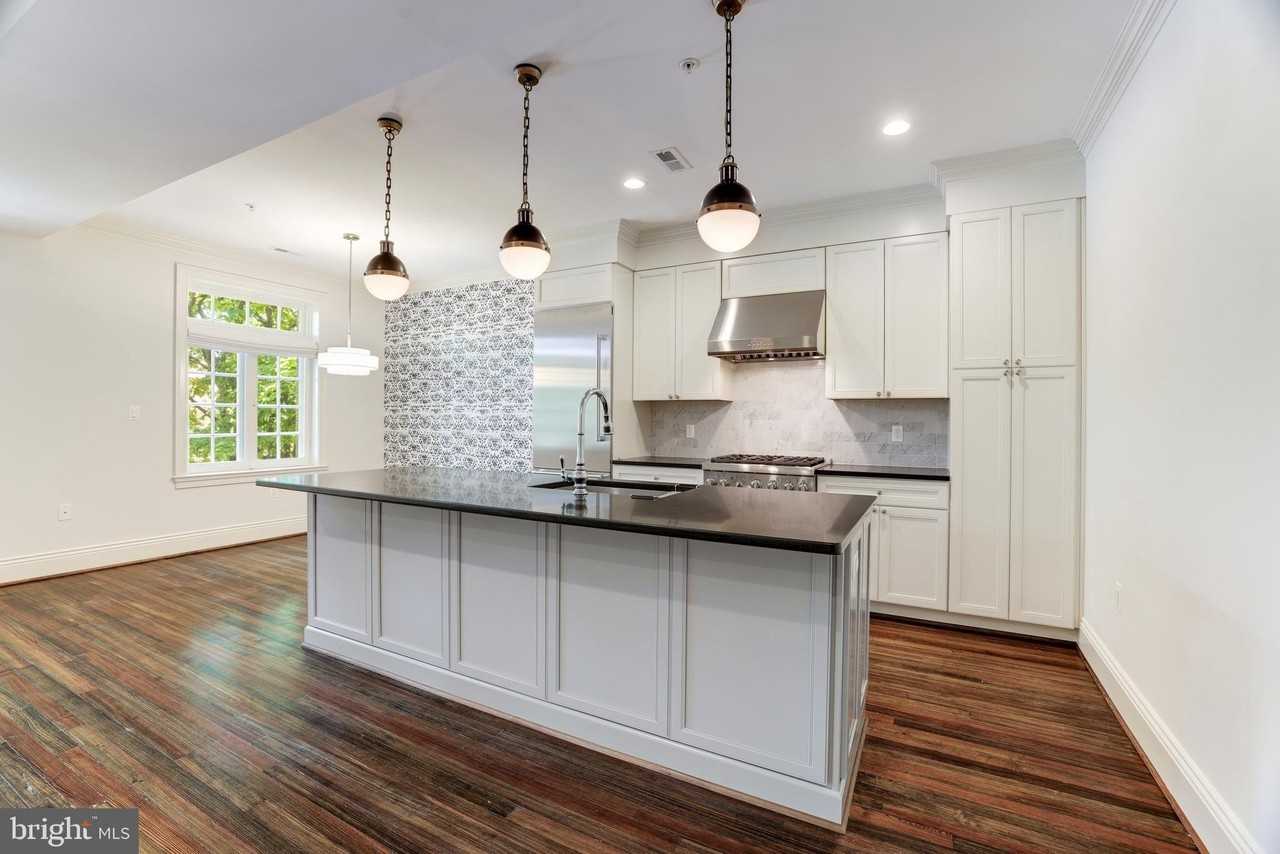 1848 Biltmore St Nw #4 - Photo 6 of 20