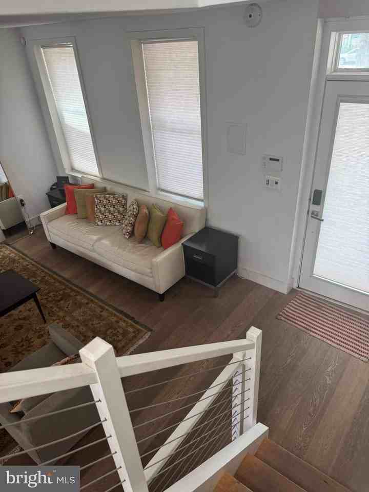 1338 Pennsylvania Ave Se - Photo 7 of 24