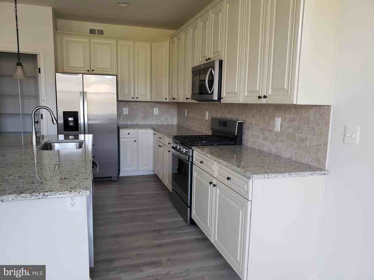 36241 Watch Hill Rd - Photo 5 of 24
