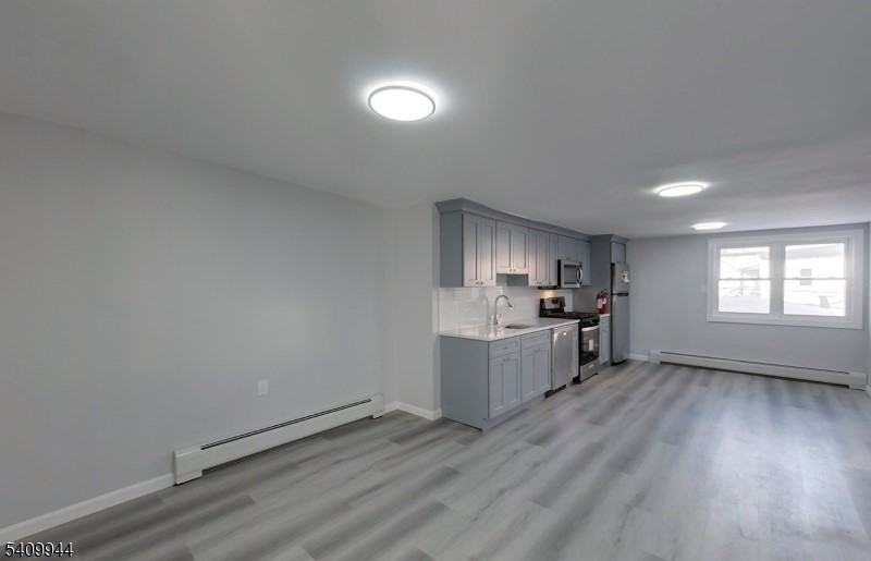 130 1st St ##4 - Photo 5 of 14