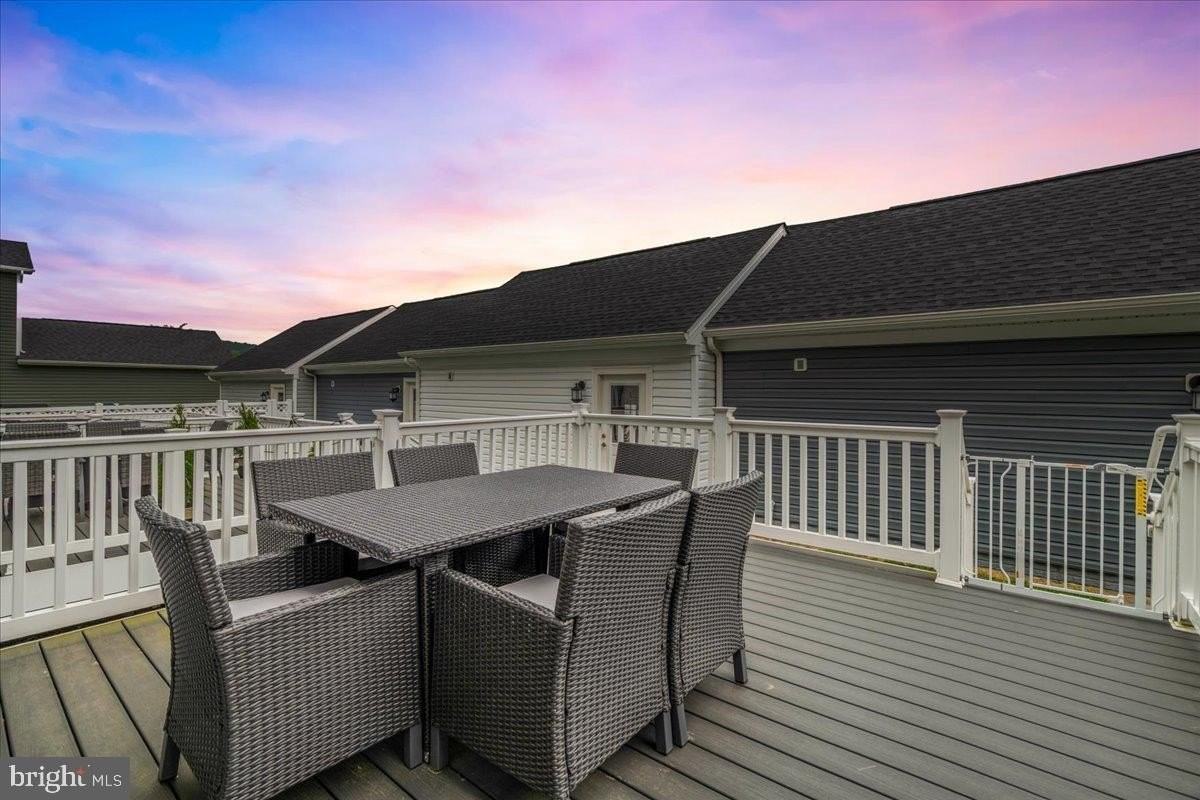 1309 Crampton Pl - Photo 3 of 42