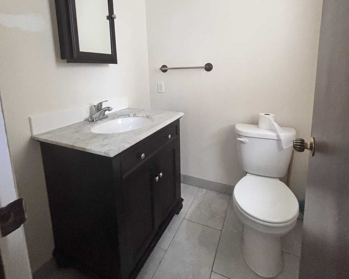 382 4th Ave - Photo 7 of 11