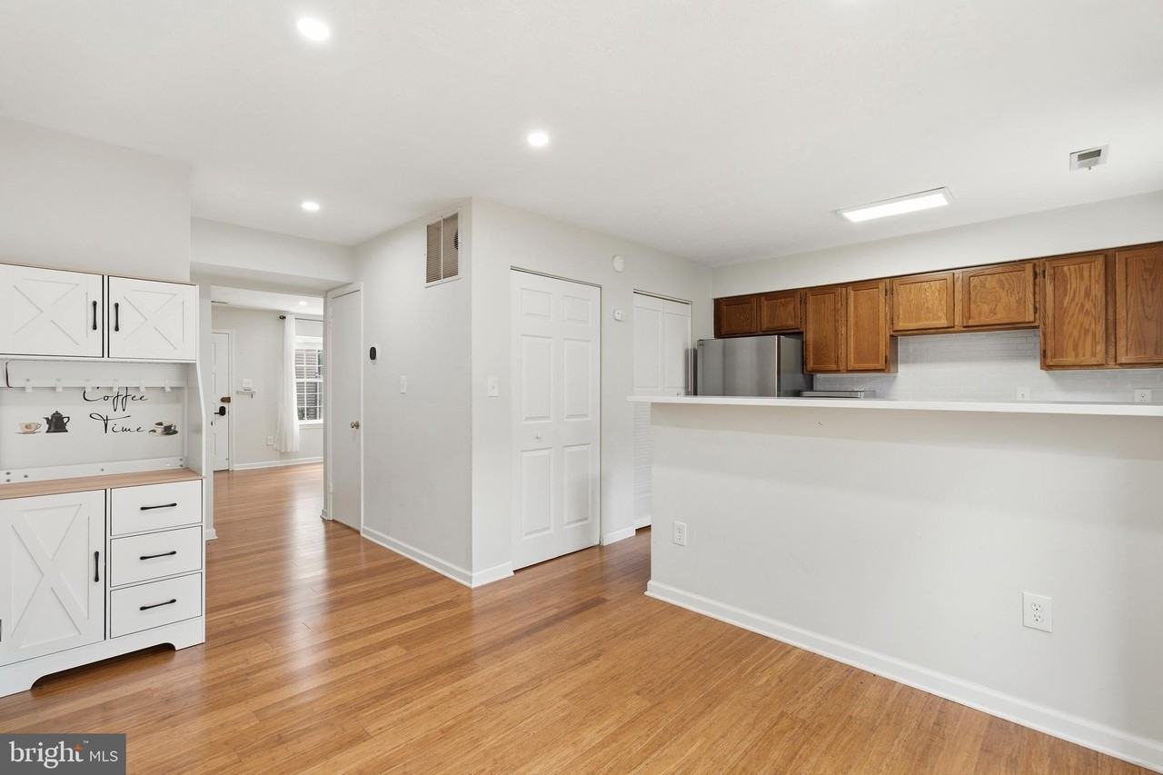 15711 Ambiance Dr - Photo 5 of 34
