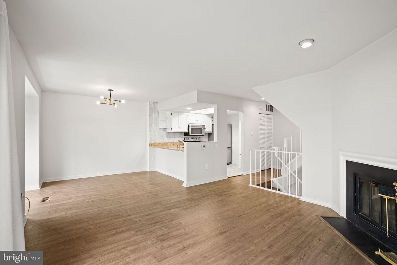18616 Pier Point Pl - Photo 3 of 45