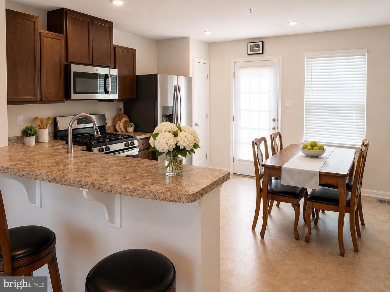 9827 Posterity Ln - Photo 6 of 28