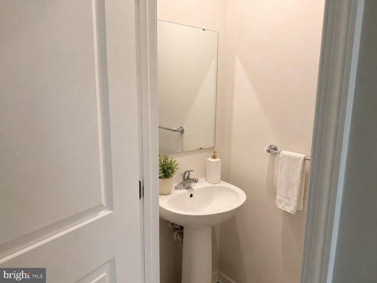 9827 Posterity Ln - Photo 7 of 28