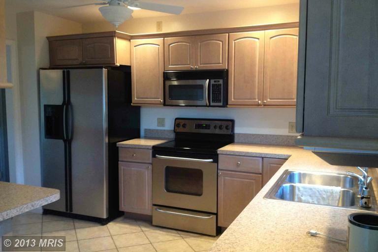 12462 Randy Dr - Photo 2 of 10