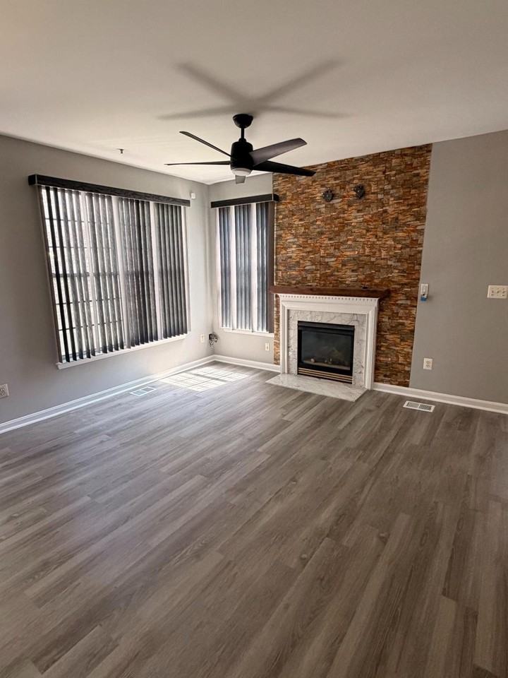 14401 Hampshire Hall Ct - Photo 6 of 30