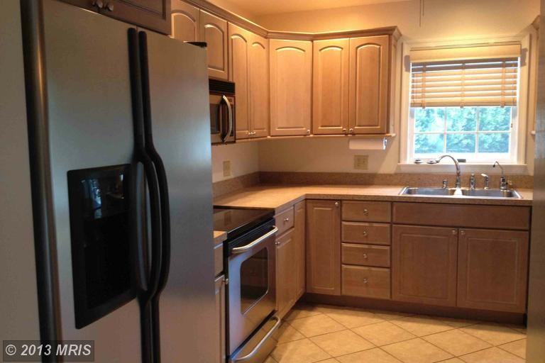 12462 Randy Dr - Photo 3 of 10