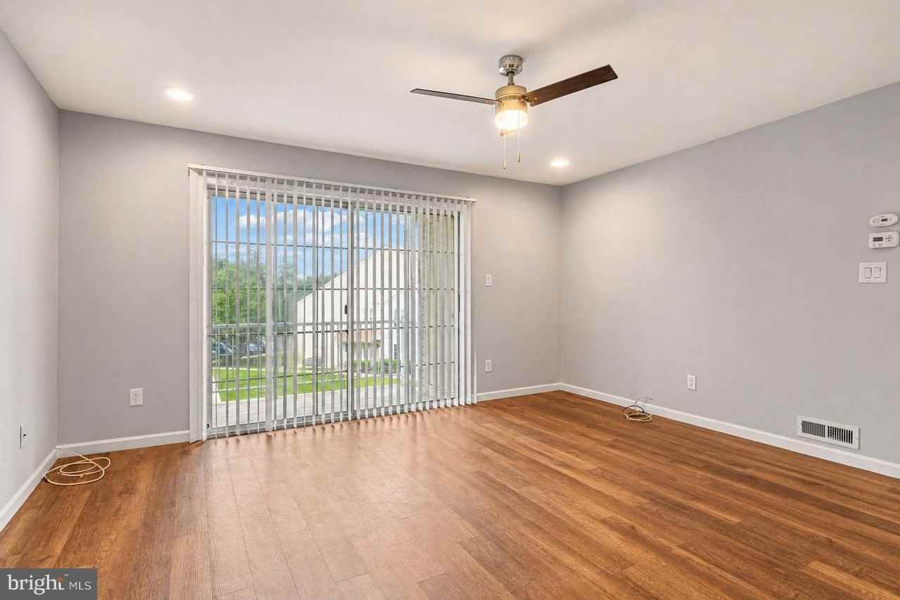 3520-B Neils Ct - Photo 7 of 33