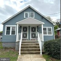 featured image of 217 W Elmer St #B