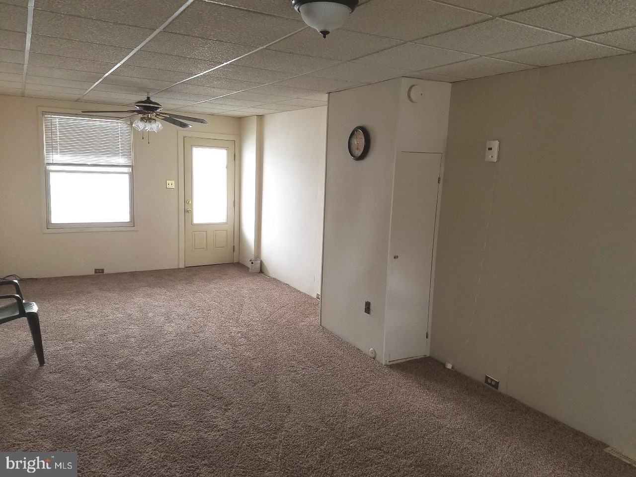 631 Schiller Ave - Photo 7 of 9