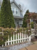 featured image of 124 W Franklin St