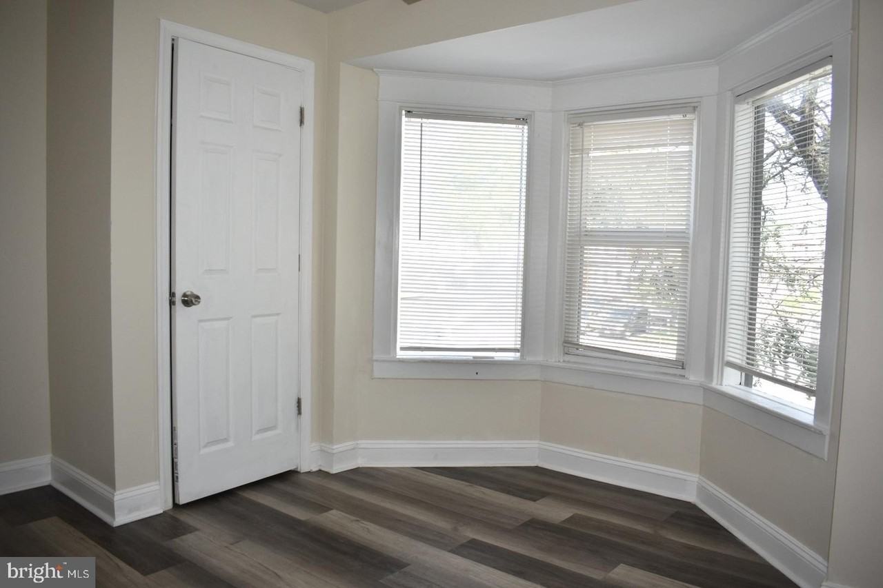 13 W 10th St #B - Photo 7 of 10