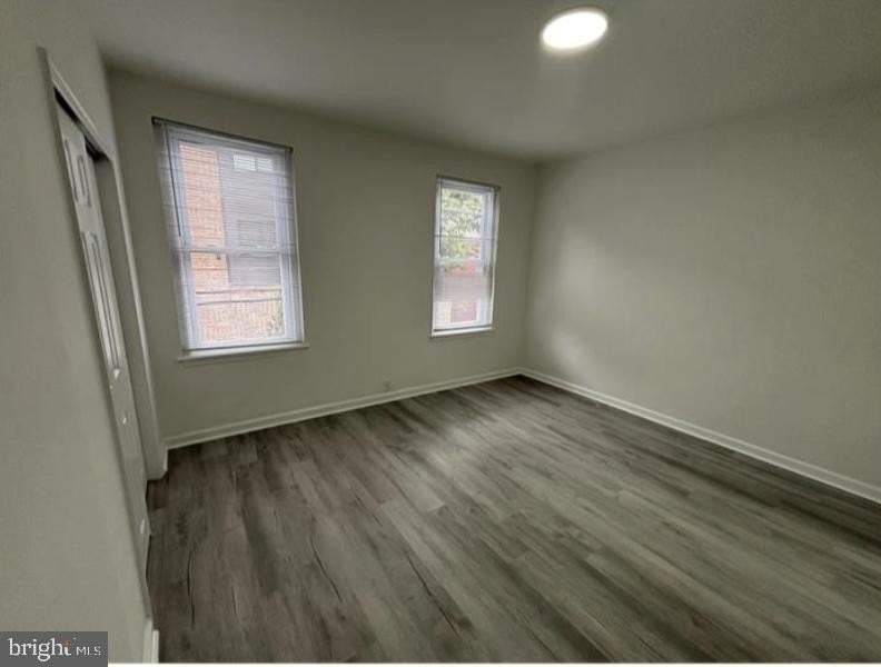 1404 S 24th St - Photo 6 of 8