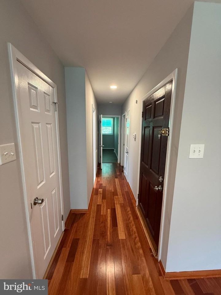 10786 Lockart Rd #2ndFL - Photo 4 of 9