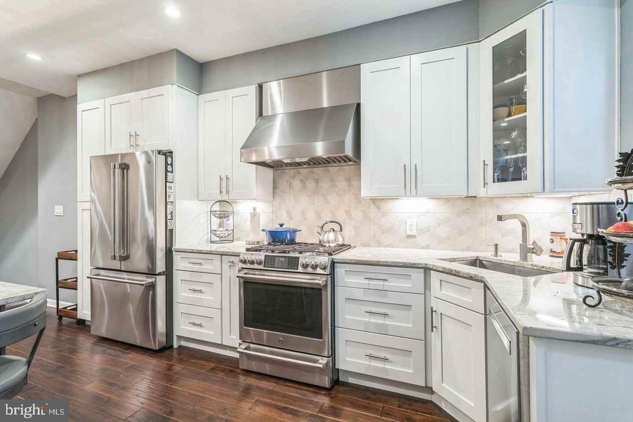 1153 N Hancock St - Photo 7 of 32