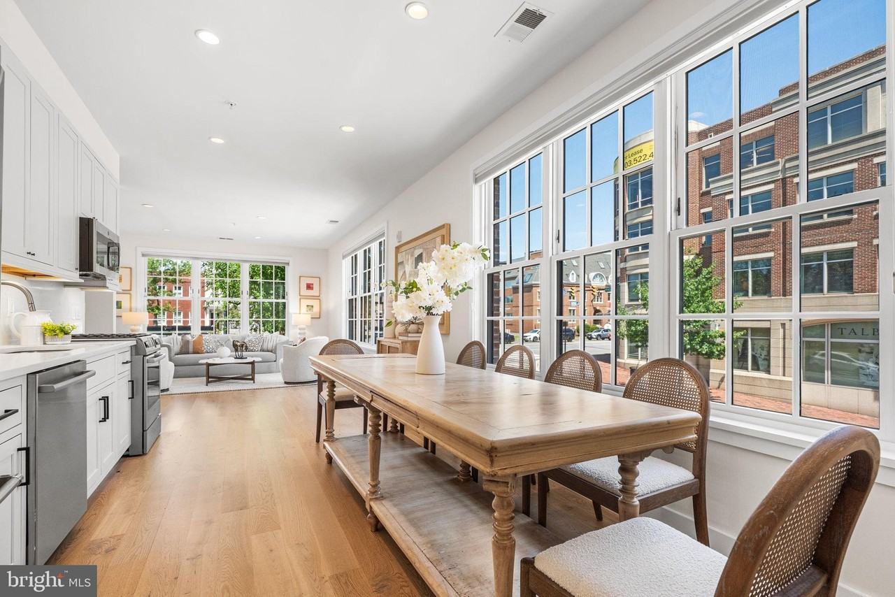 521 N Washington St #101 - Photo 4 of 45
