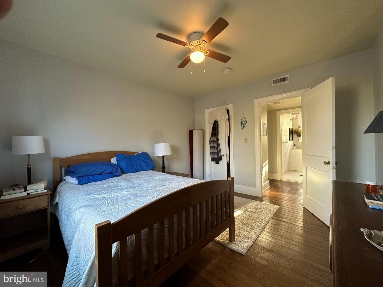 1320 Kenmore Ave #B - Photo 6 of 15