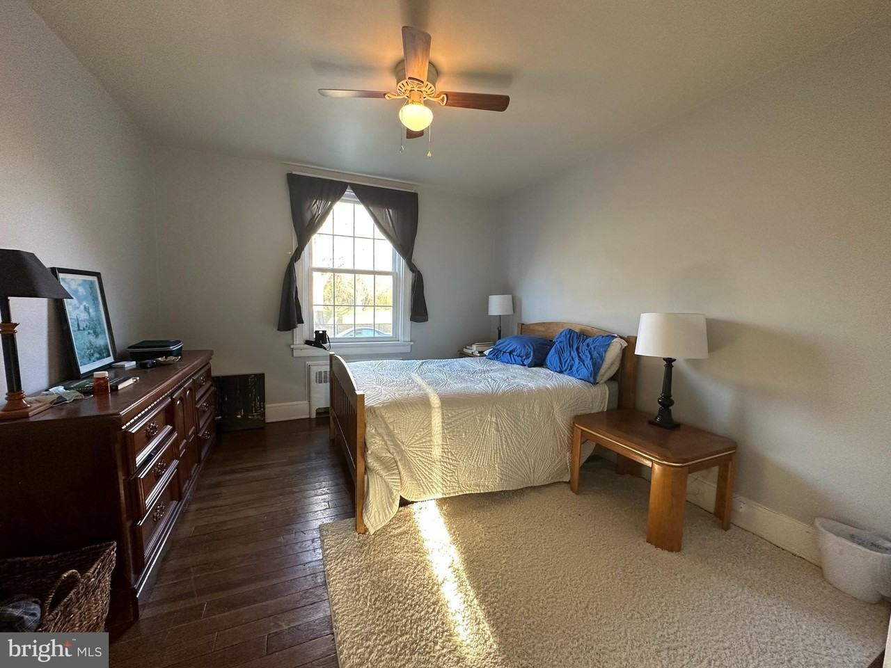 1320 Kenmore Ave #B - Photo 7 of 15