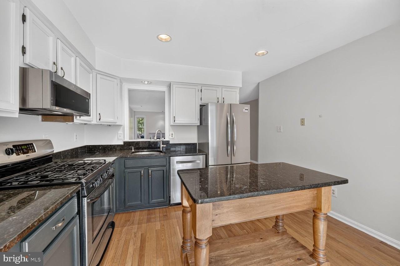 6374 English Ivy Way - Photo 2 of 15