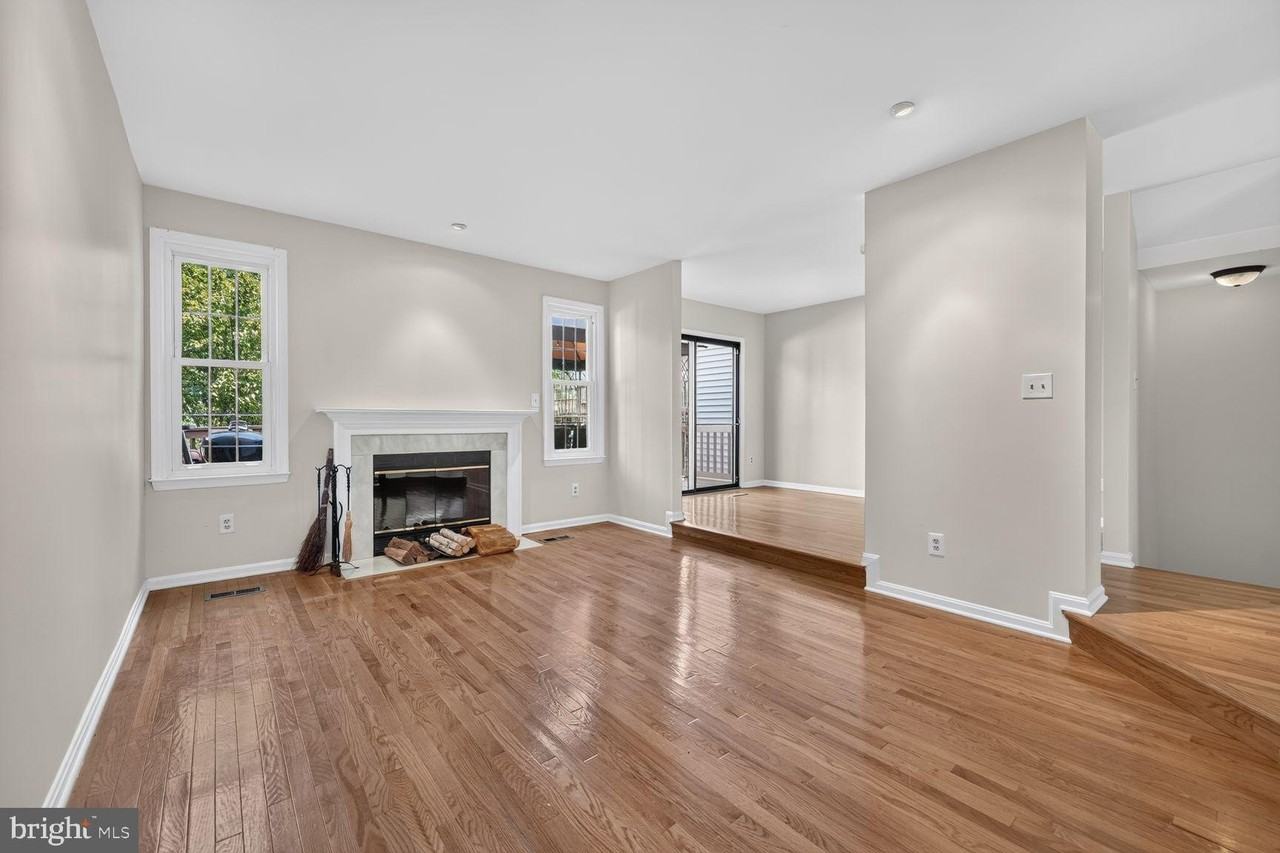 6374 English Ivy Way - Photo 4 of 15