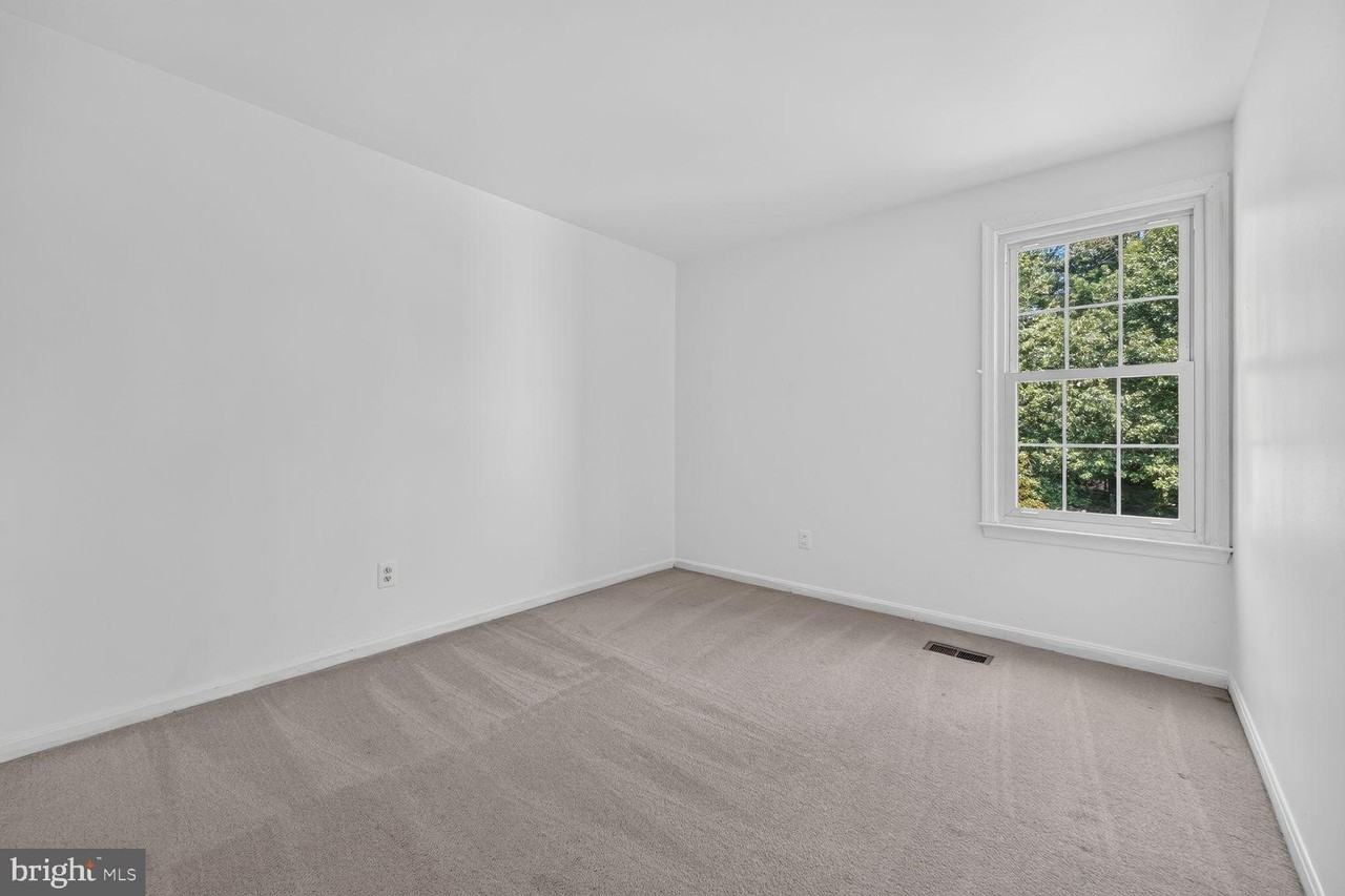 6374 English Ivy Way - Photo 7 of 15