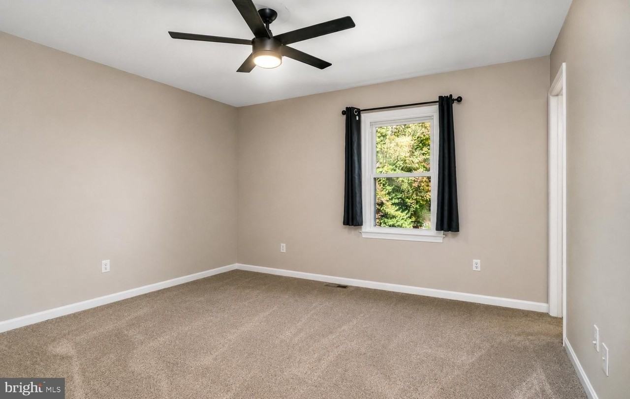 15 English Oak Cir - Photo 7 of 25
