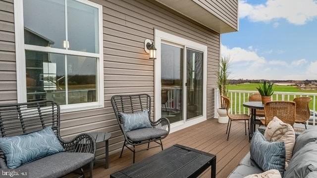 452 17th Ave - Photo 2 of 15