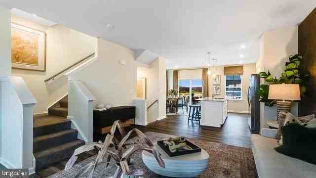 452 17th Ave - Photo 7 of 15