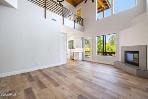 featured image of 1400 W Navajo Ln #14